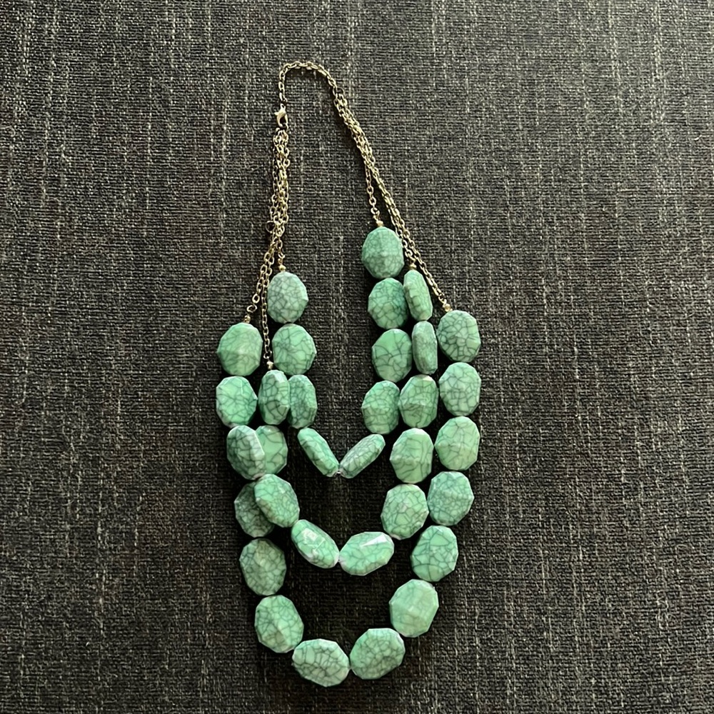 Statement women’s necklace with turquoise stones